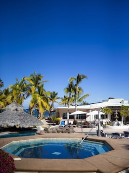 Buena Vista Oceanfront & Hot Springs Resort
