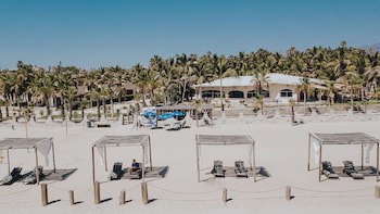 Buena Vista Oceanfront & Hot Springs Resort