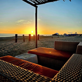 Buena Vista Oceanfront & Hot Springs Resort