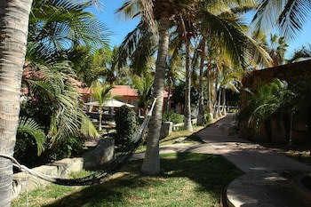 Buena Vista Oceanfront & Hot Springs Resort