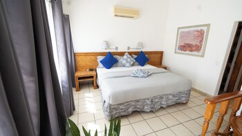 Buena Vista Oceanfront & Hot Springs Resort