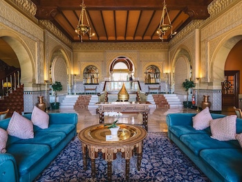 Alhambra Palace Hotel
