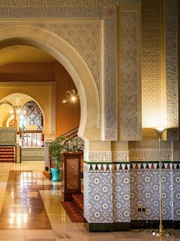 Alhambra Palace Hotel