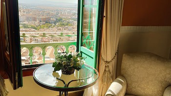 Alhambra Palace Hotel