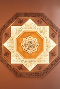 Alhambra Palace Hotel
