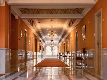 Alhambra Palace Hotel
