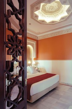 Alhambra Palace Hotel