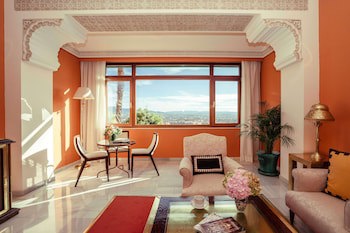 Alhambra Palace Hotel
