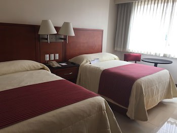 Hotel Fortin Plaza