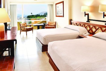 Hotel Fortin Plaza