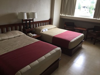 Hotel Fortin Plaza