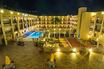 Windward Passage Hotel