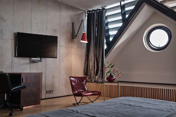 The Monopol Hotel