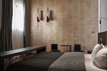 The Monopol Hotel