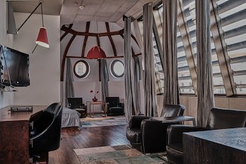 The Monopol Hotel
