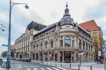 The Monopol Hotel