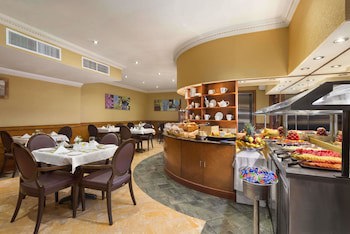 Howard Johnson by Wyndham Abu Dhabi galeri fotoğrafı