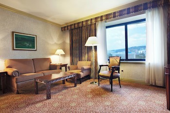 Intercontinental Almaty, An Ihg Hotel