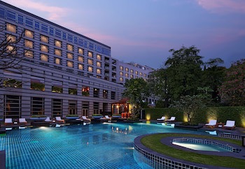Grand Hyatt Mumbai Hotel And Serviced Apartments