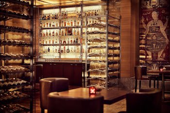 Grand Hyatt Mumbai Hotel And Serviced Apartments