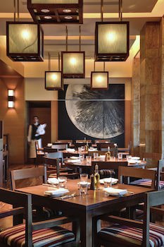 Grand Hyatt Mumbai Hotel And Serviced Apartments