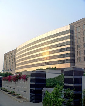 Grand Hyatt Mumbai Hotel And Serviced Apartments