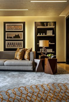 Grand Hyatt Mumbai Hotel And Serviced Apartments