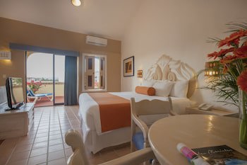 Flamingo Vallarta Hotel & Marina