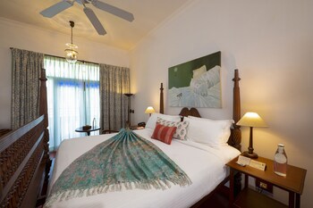 Brunton Boatyard - Cgh Earth