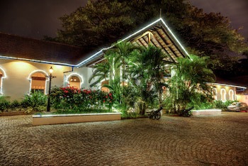 Brunton Boatyard - Cgh Earth