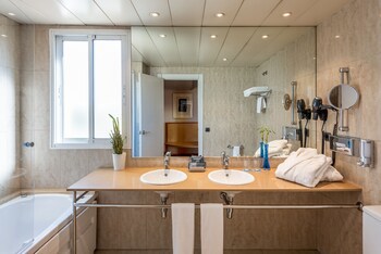 Hotel Castellon Center Affiliated By Melia