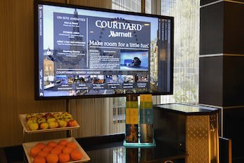 Courtyard by Marriott Dusseldorf Seestern galeri fotoğrafı