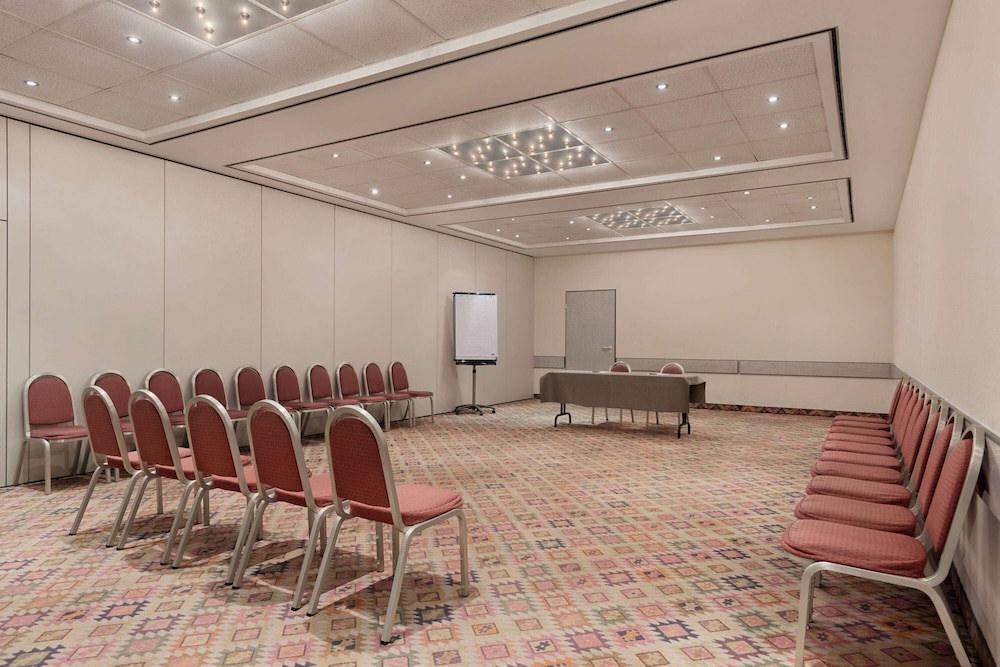 Ramada by Wyndham Bottrop