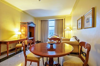 Waterfront Cebu City Hotel & Casino