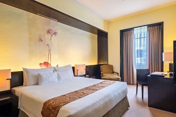 Waterfront Cebu City Hotel & Casino
