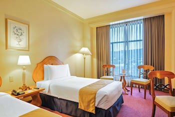Waterfront Cebu City Hotel & Casino