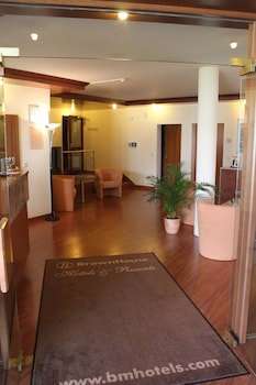 Hotel Flora Stuttgart - Mohringen fotoğrafı