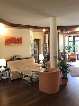Hotel Flora Stuttgart - Mohringen fotoğrafı