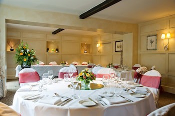 Noel Arms Hotel