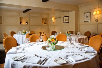 Noel Arms Hotel