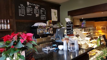 Noel Arms Hotel