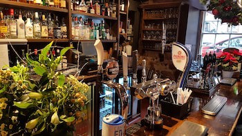 Noel Arms Hotel