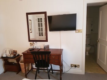 Noel Arms Hotel