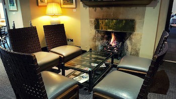 Noel Arms Hotel