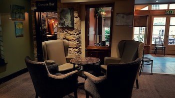 Noel Arms Hotel