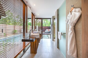 Le Bora Bora By Pearl Resorts