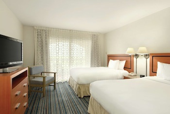 Embassy Suites By Hilton Dorado Del Mar Beach Resort