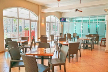 Embassy Suites By Hilton Dorado Del Mar Beach Resort
