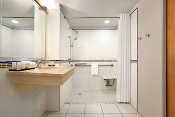 Embassy Suites By Hilton Dorado Del Mar Beach Resort