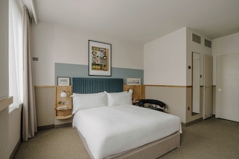Club Quarters Hotel, St. Paul's